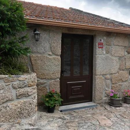 בית נופש Casa Da Cascata Pincaes